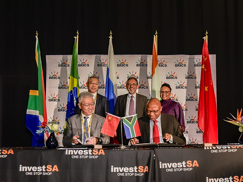 R10 billion agreement between IDC and Bank of China at BRICS summit boosting Africa’s economic growth in key sectors like energy and infrastructure.